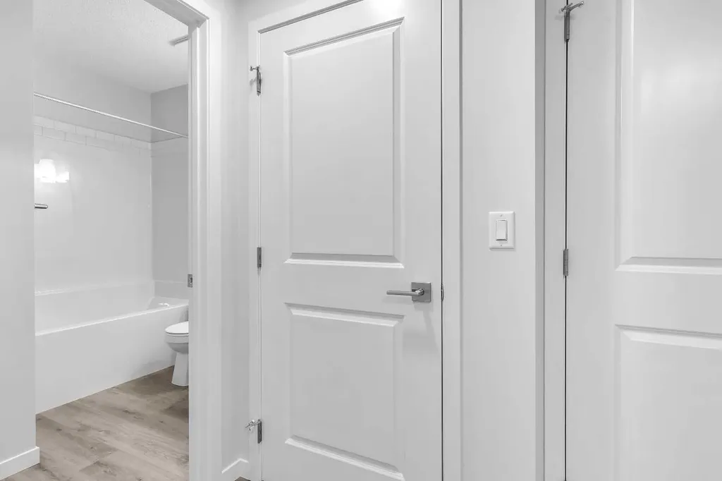 20 Iris Crescent Okotoks AB T1S 5V5