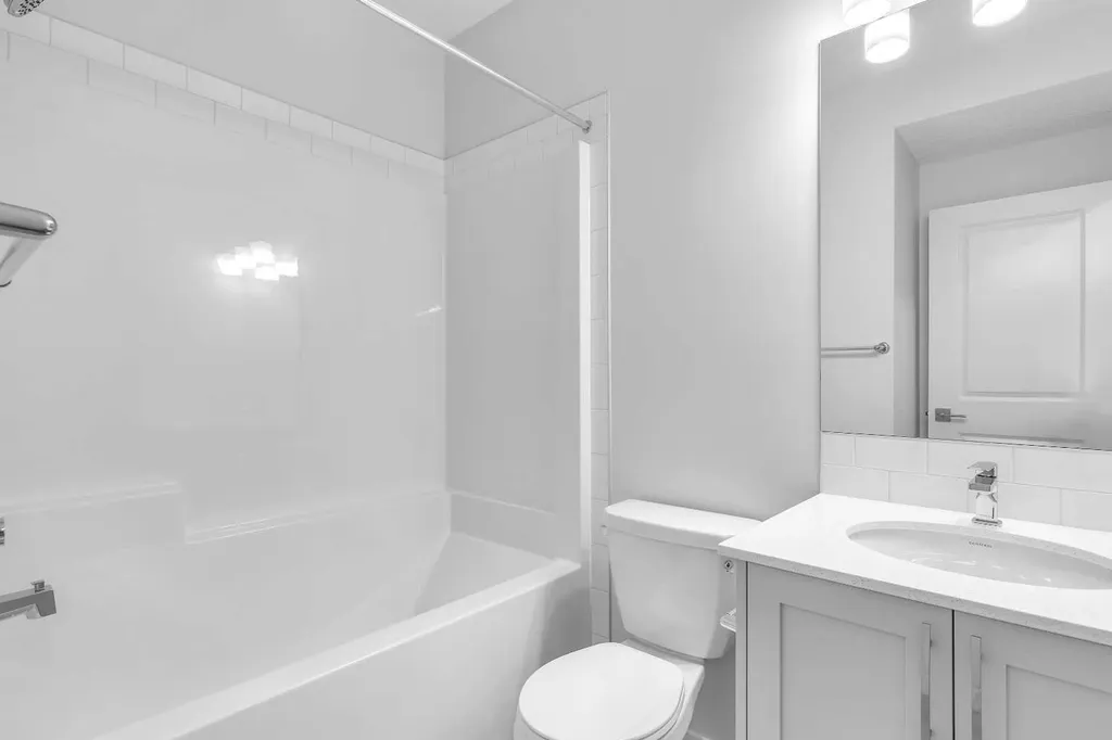 20 Iris Crescent Okotoks AB T1S 5V5