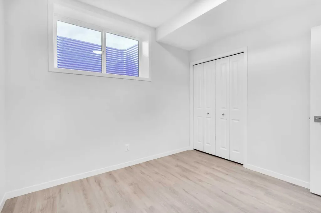 20 Iris Crescent Okotoks AB T1S 5V5
