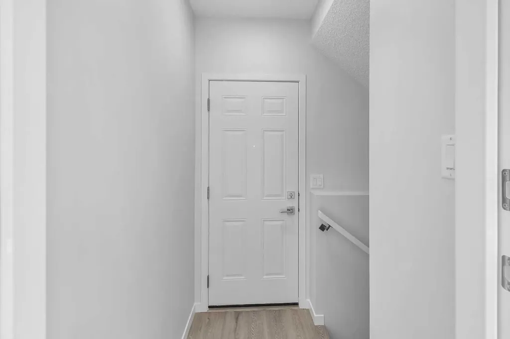20 Iris Crescent Okotoks AB T1S 5V5