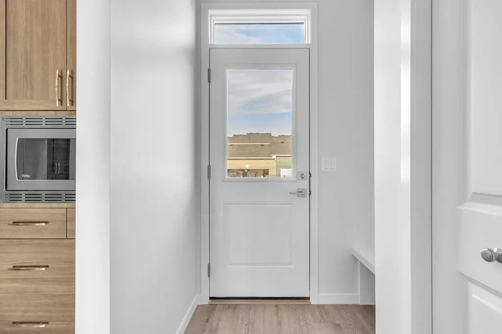20 Iris Crescent Okotoks AB T1S 5V5