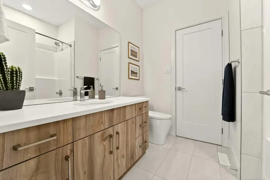 63 Miners Road W Lethbridge AB T1J 5W6