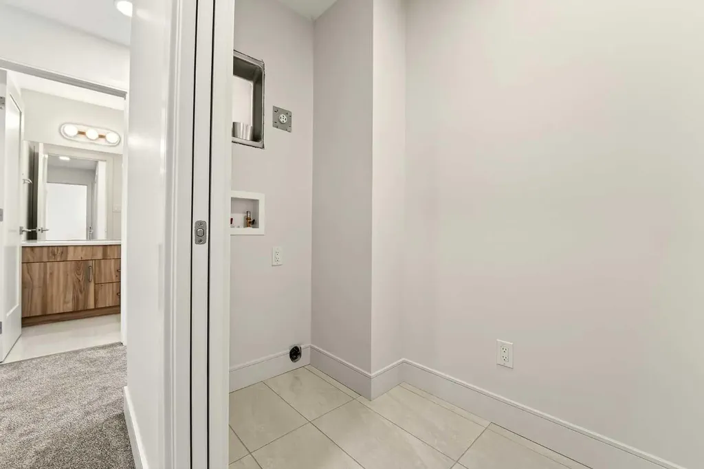 63 Miners Road W Lethbridge AB T1J 5W6