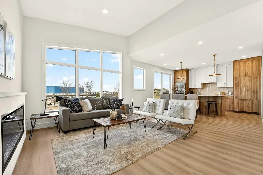63 Miners Road W Lethbridge AB T1J 5W6