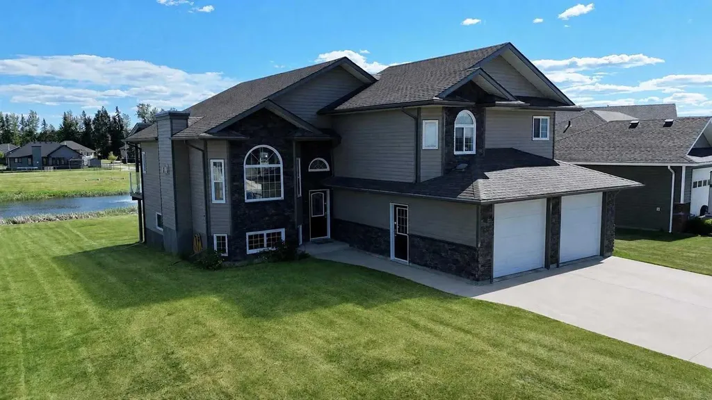 4119 16 Avenue NE Edson AB T7E0A5