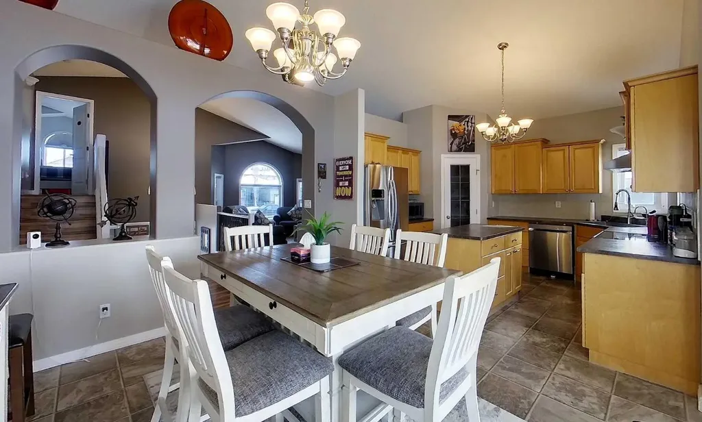4119 16 Avenue NE Edson AB T7E0A5