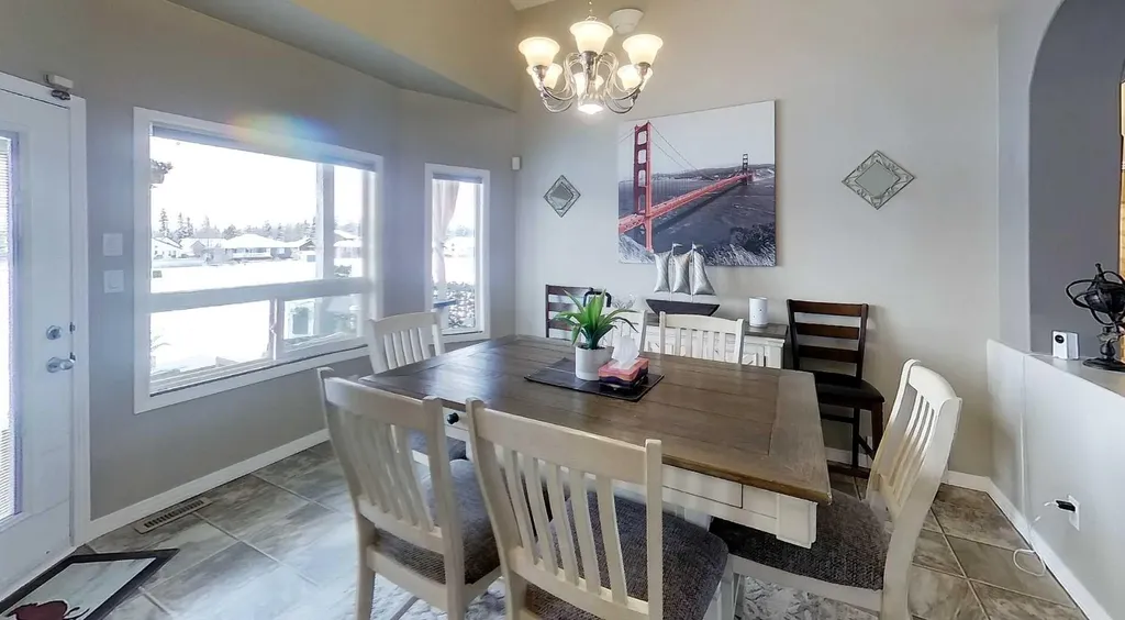 4119 16 Avenue NE Edson AB T7E0A5
