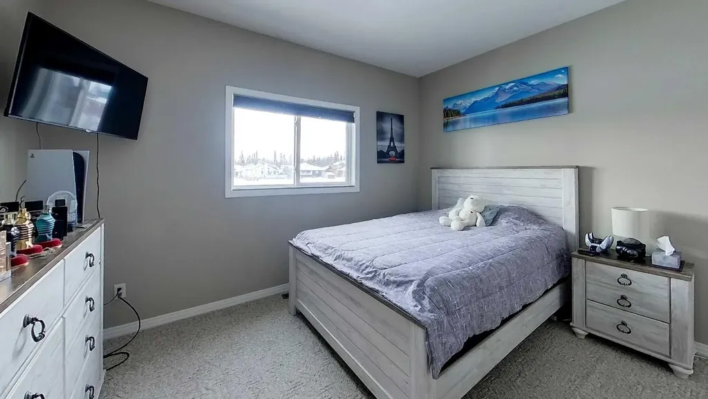 4119 16 Avenue NE Edson AB T7E0A5