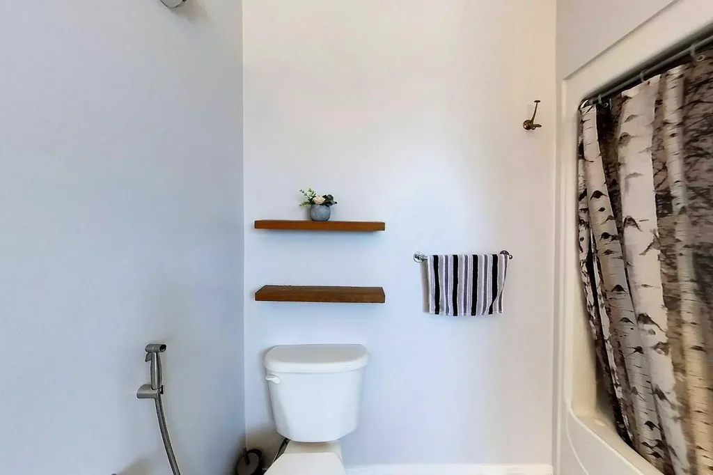 4119 16 Avenue NE Edson AB T7E0A5