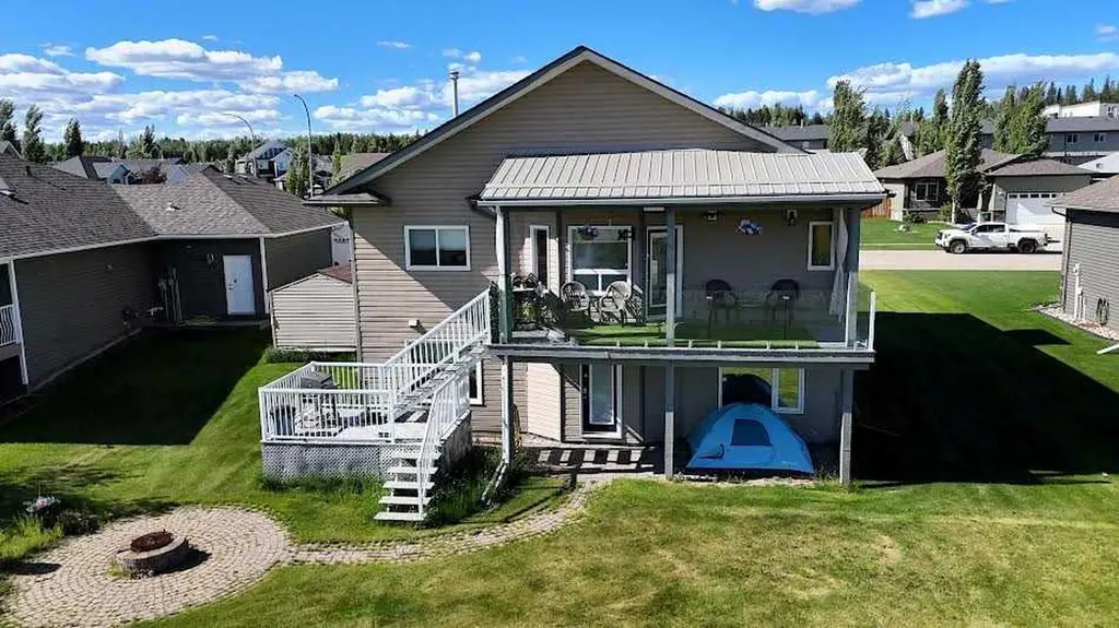 4119 16 Avenue NE Edson AB T7E0A5