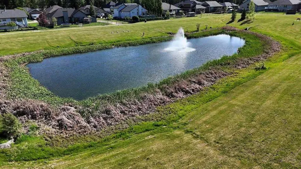 4119 16 Avenue NE Edson AB T7E0A5
