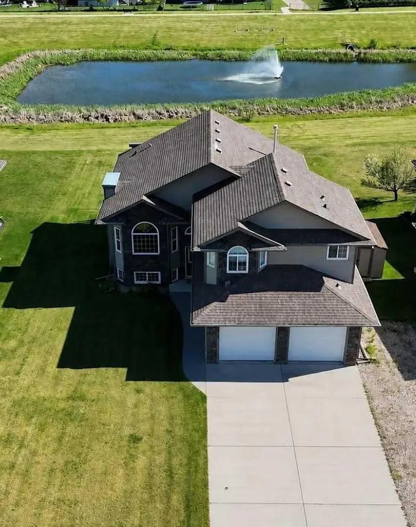 4119 16 Avenue NE Edson AB T7E0A5