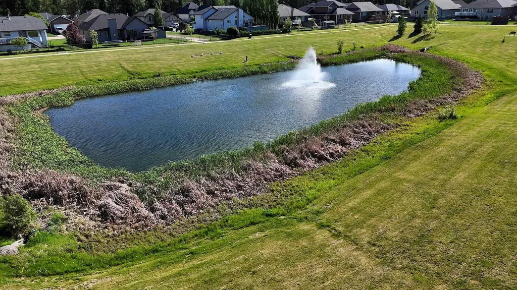 4119 16 Avenue NE Edson AB T7E0A5