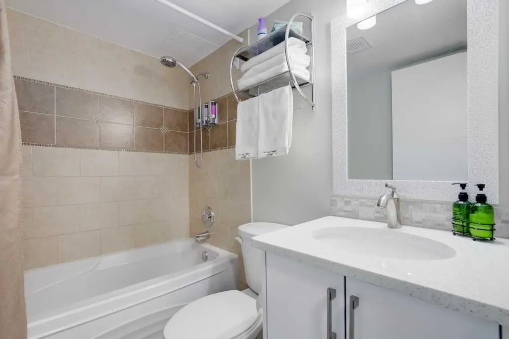 339 13 Avenue SW Calgary AB T2R0K3