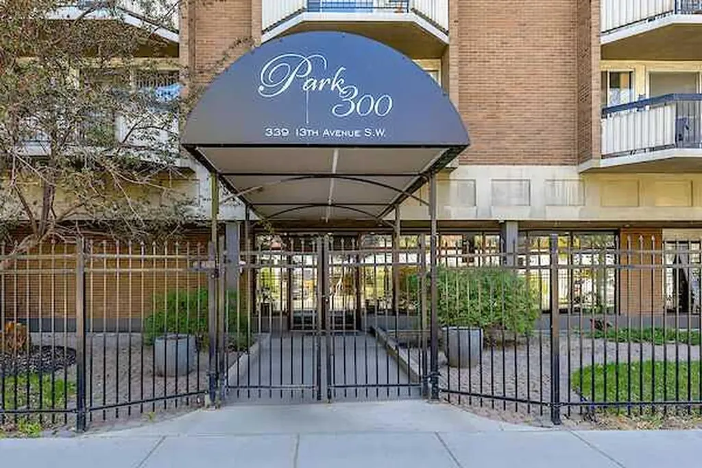 339 13 Avenue SW Calgary AB T2R0K3