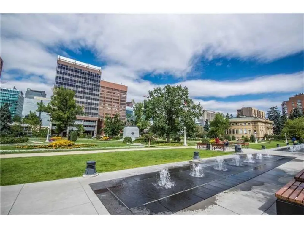 339 13 Avenue SW Calgary AB T2R0K3