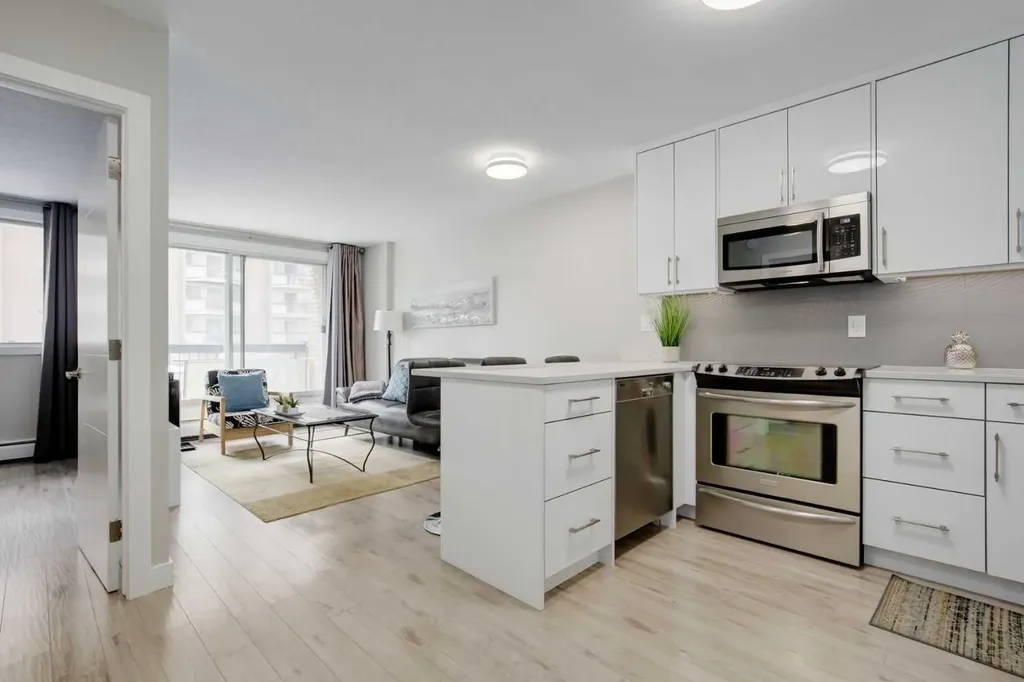 339 13 Avenue SW Calgary AB T2R0K3