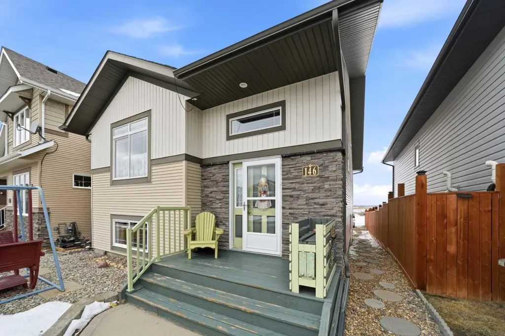 146 Truant Crescent Red Deer AB T4P 0S8