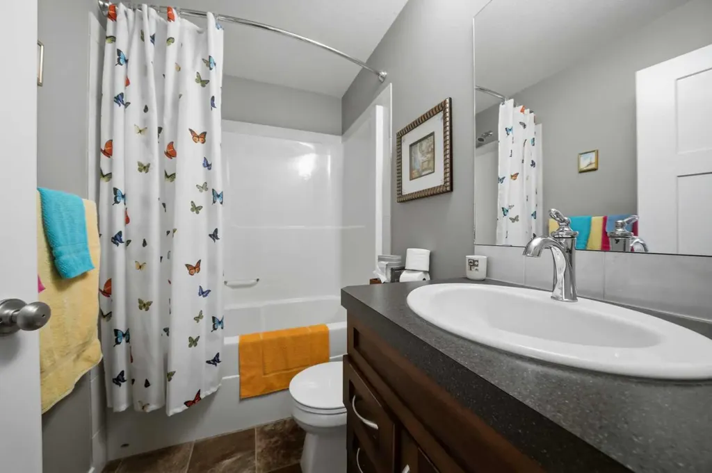 146 Truant Crescent Red Deer AB T4P 0S8