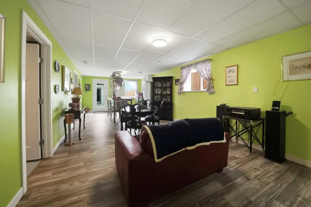 146 Truant Crescent Red Deer AB T4P 0S8
