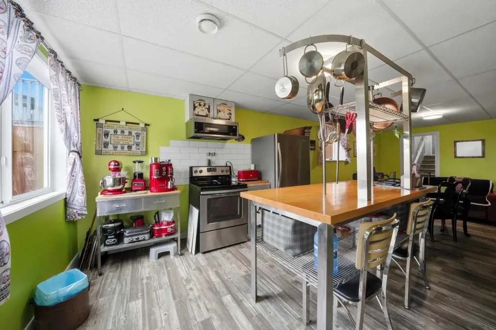 146 Truant Crescent Red Deer AB T4P 0S8