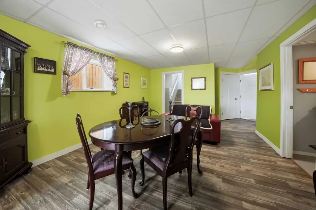 146 Truant Crescent Red Deer AB T4P 0S8
