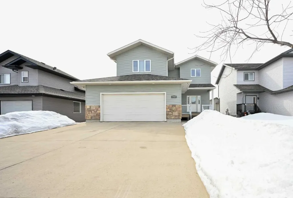 11037 67 Avenue Grande Prairie AB T8W2Y8