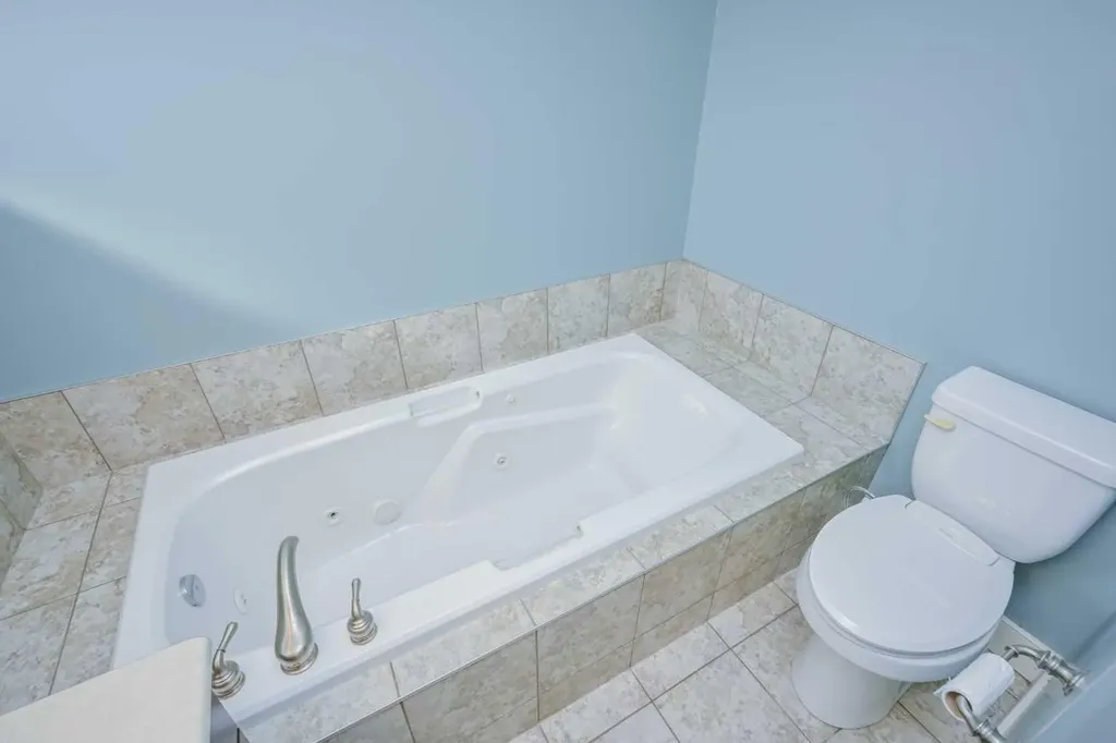 11037 67 Avenue Grande Prairie AB T8W2Y8