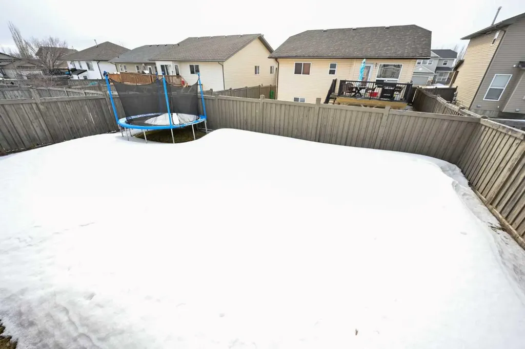 11037 67 Avenue Grande Prairie AB T8W2Y8