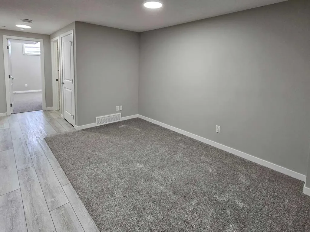 60 Herron Walk NE Calgary AB T3P 2L2