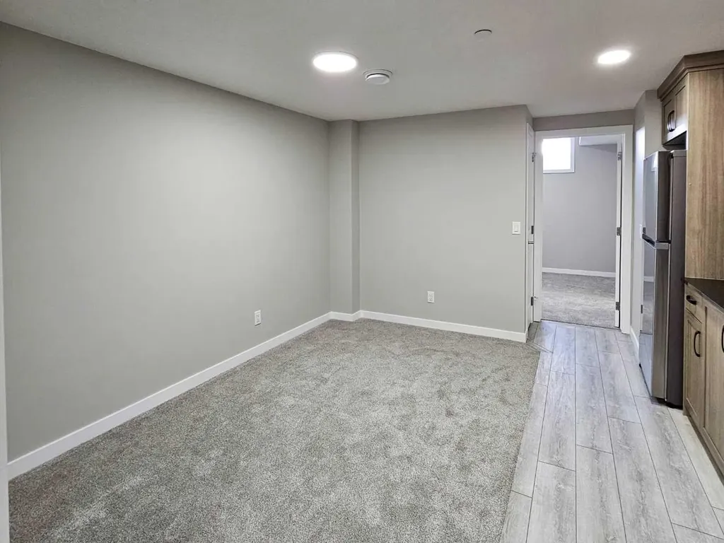 60 Herron Walk NE Calgary AB T3P 2L2