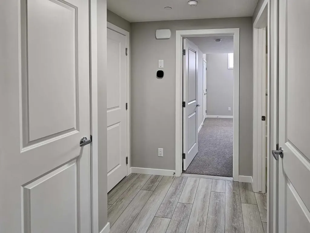 60 Herron Walk NE Calgary AB T3P 2L2