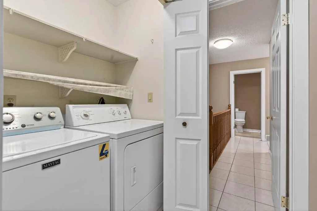 96 Norquay Heights NW Calgary AB T2K 6H4