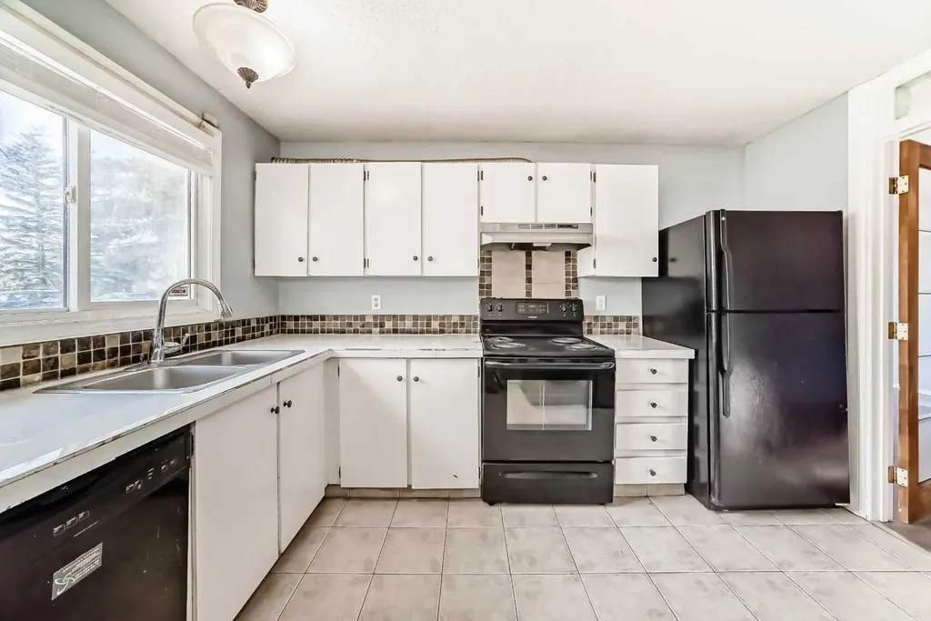 63 Falshire Place NE Calgary AB T3J 2C6