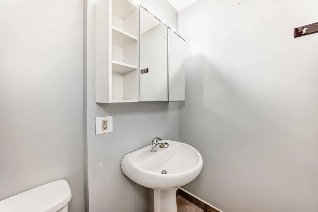 63 Falshire Place NE Calgary AB T3J 2C6