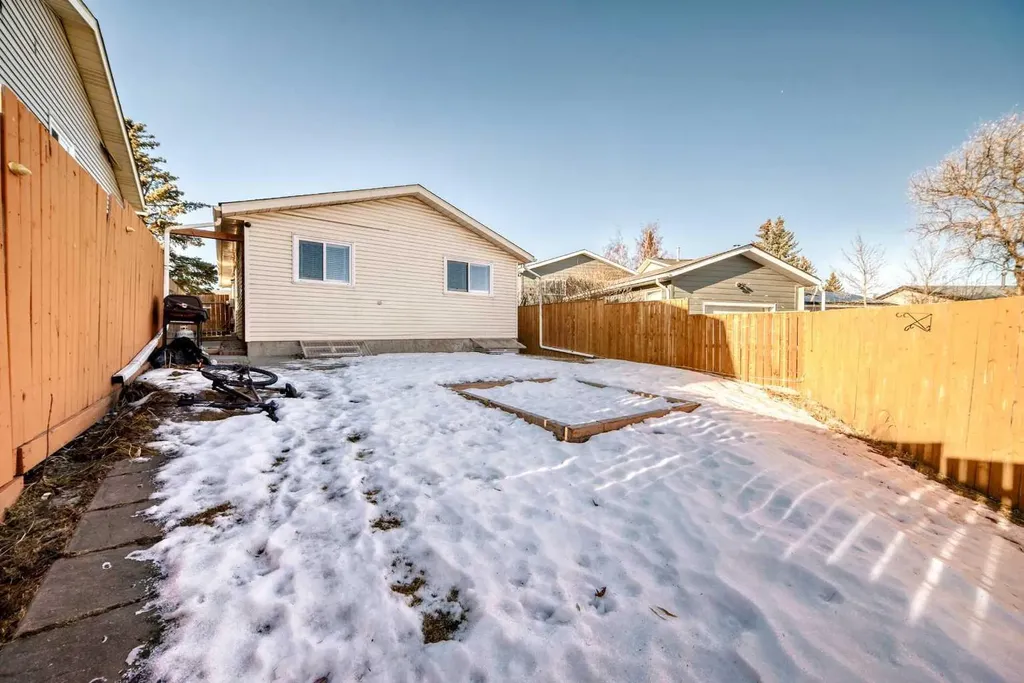 63 Falshire Place NE Calgary AB T3J 2C6