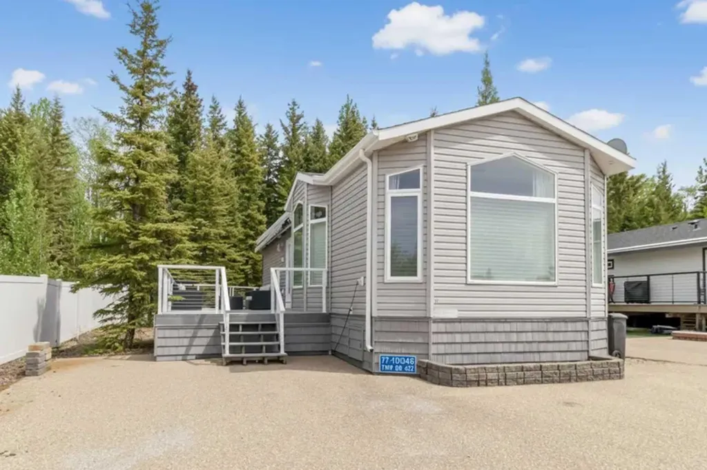 10046 Township Road 422 Rural Ponoka County AB T4J 1V9