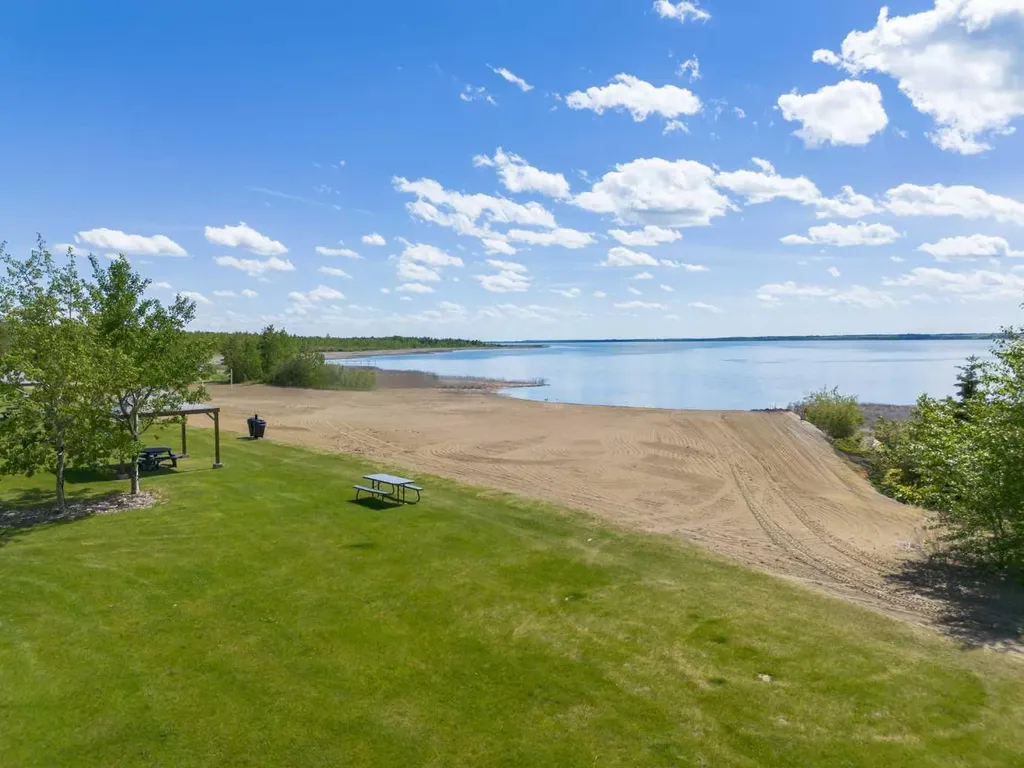 10046 Township Road 422 Rural Ponoka County AB T4J 1V9