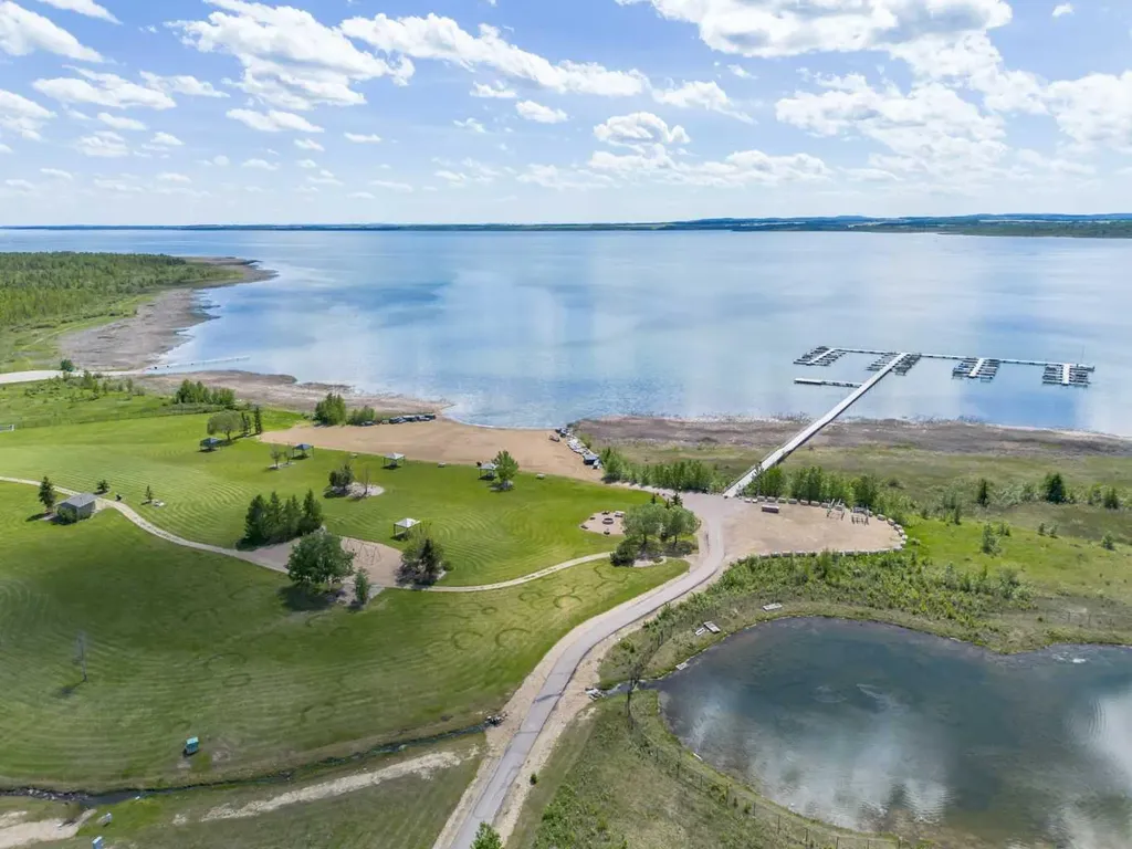 10046 Township Road 422 Rural Ponoka County AB T4J 1V9