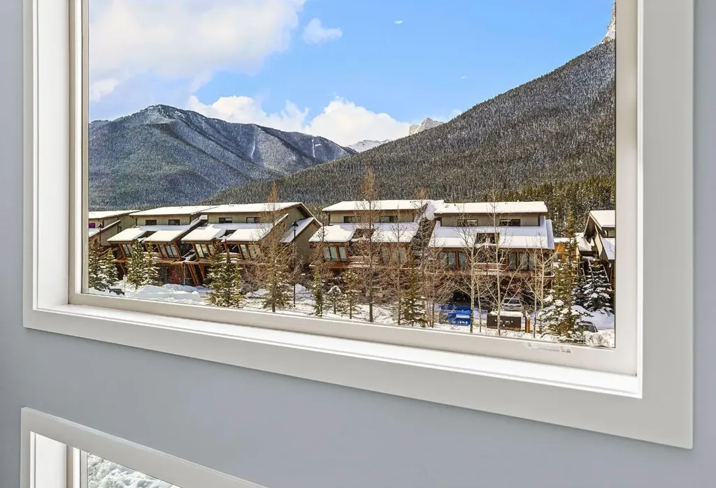 102 Stewart Creek Rise Canmore AB T1W0K6