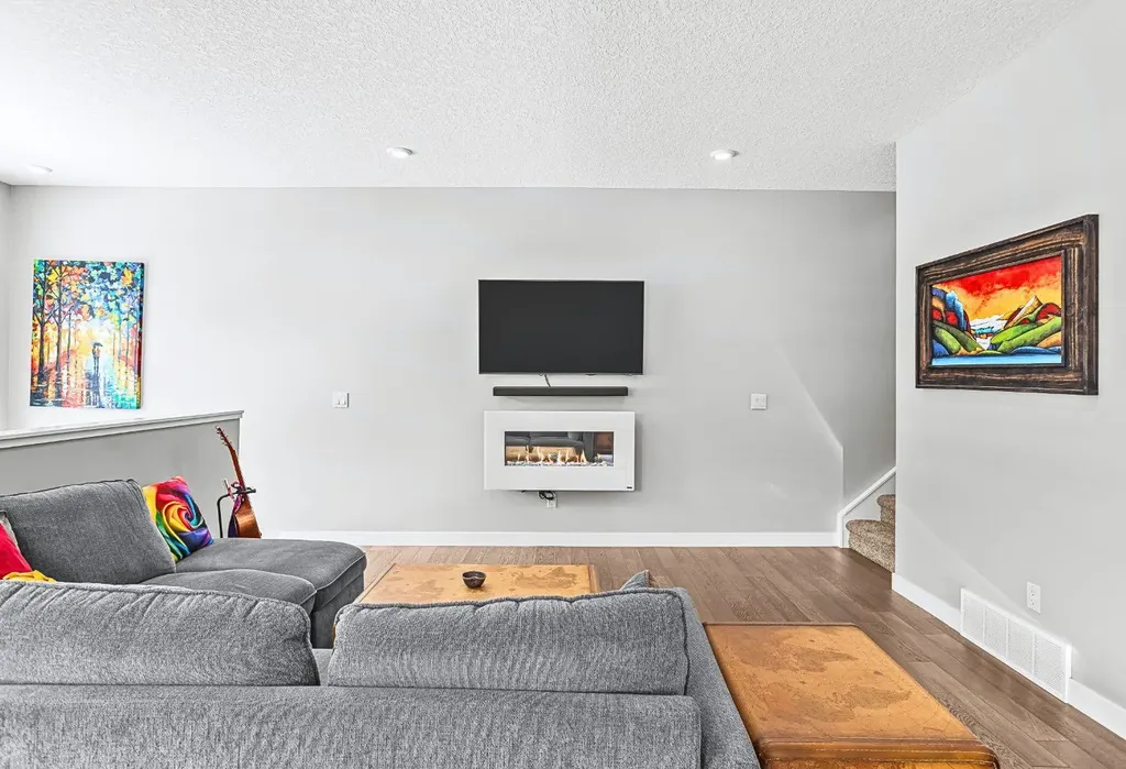 102 Stewart Creek Rise Canmore AB T1W0K6