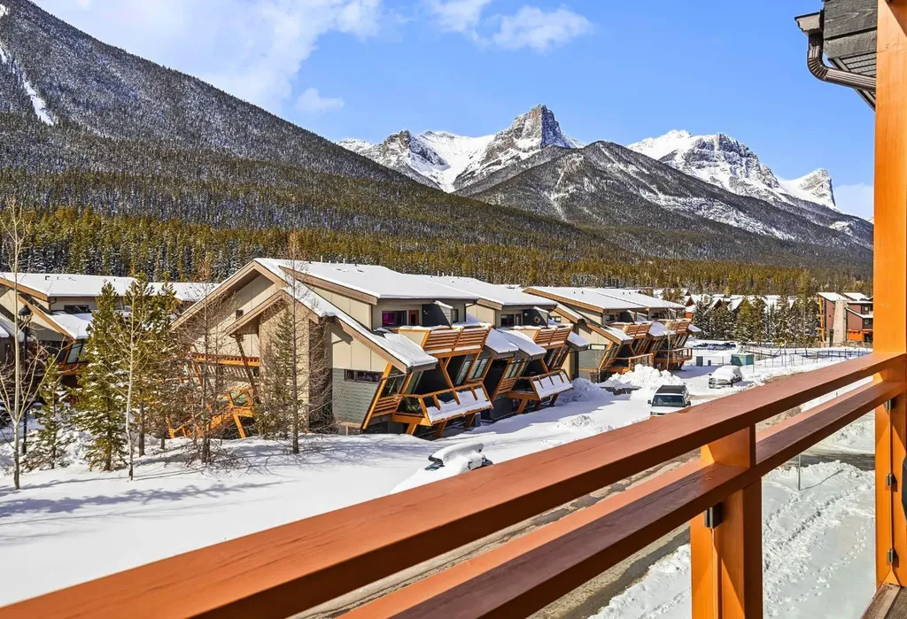 102 Stewart Creek Rise Canmore AB T1W0K6