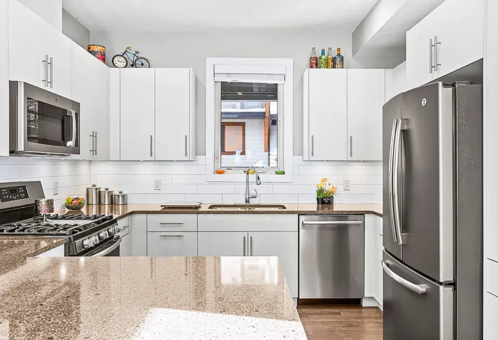 102 Stewart Creek Rise Canmore AB T1W0K6