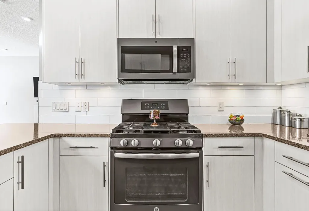 102 Stewart Creek Rise Canmore AB T1W0K6