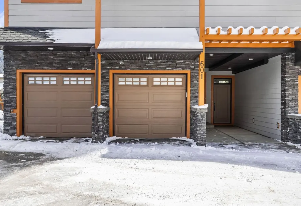 102 Stewart Creek Rise Canmore AB T1W0K6