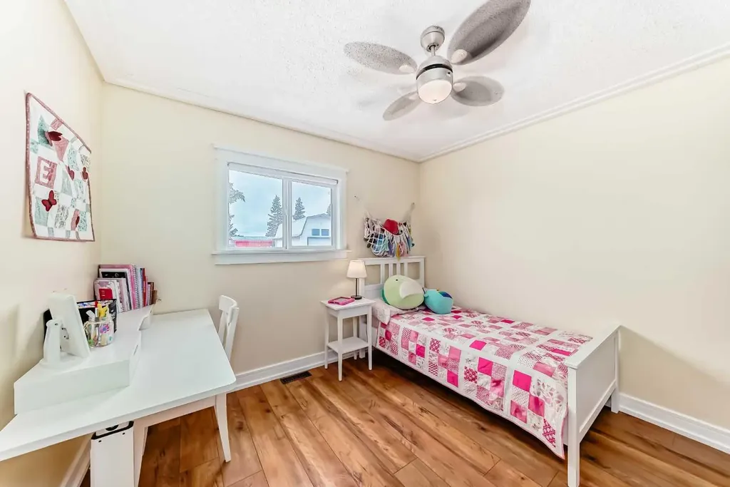 234016 Township Road 262 Rural Wheatland County AB T0J 2R0