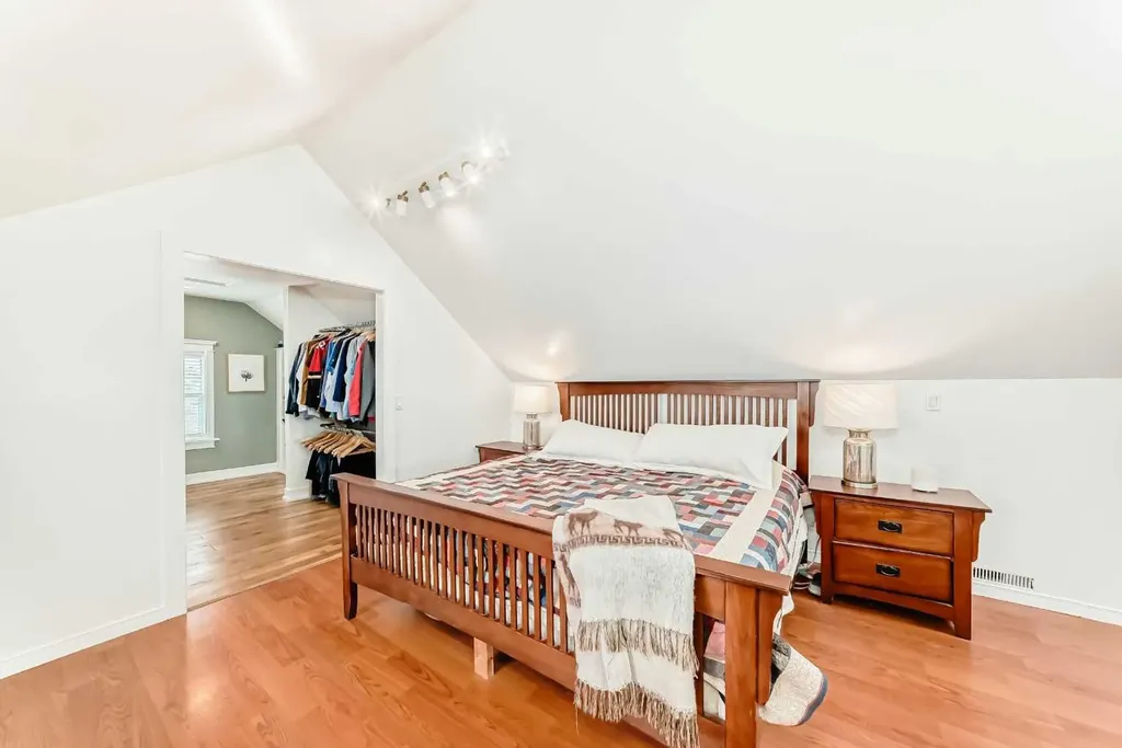 234016 Township Road 262 Rural Wheatland County AB T0J 2R0