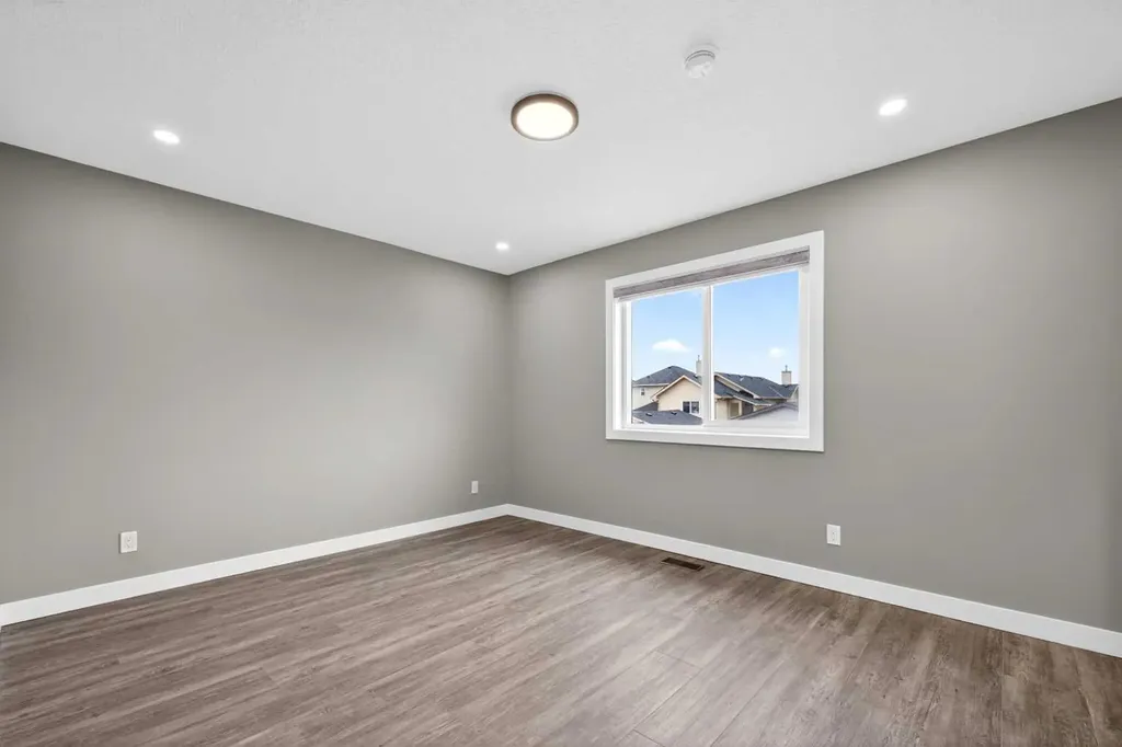 125 Saddlefield Crescent NE Calgary AB T3J 4Z8