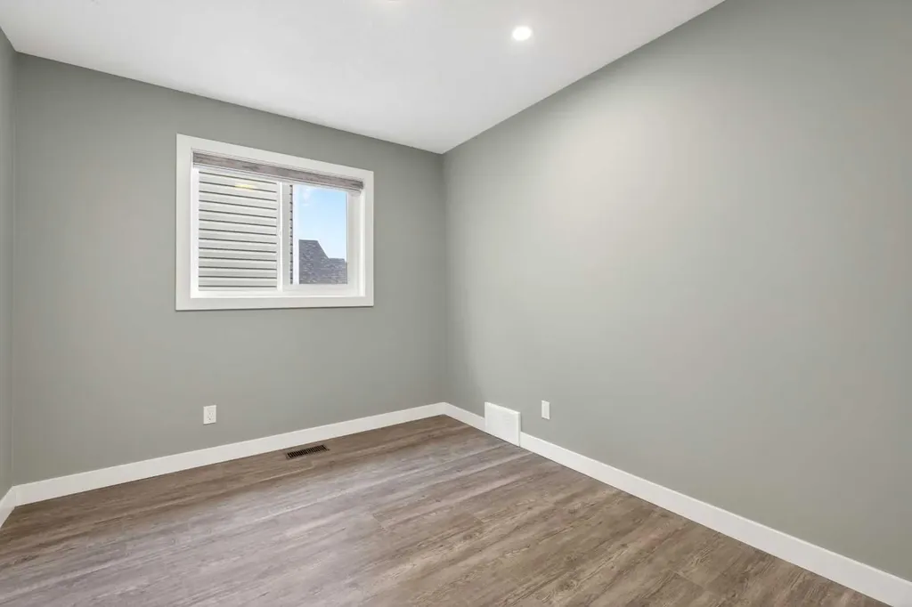 125 Saddlefield Crescent NE Calgary AB T3J 4Z8