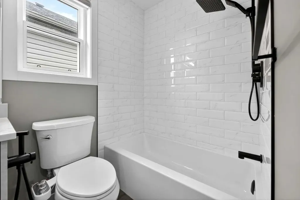 125 Saddlefield Crescent NE Calgary AB T3J 4Z8